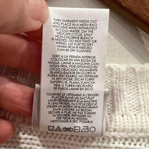 CAbi Womens Cable Knit Winter Poncho OS White Oversized Pullover Cozy Layer - Picture 8 of 9